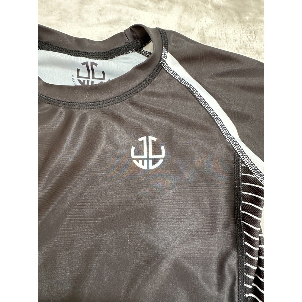 Rash Guard Kids Size Youth Large YL Black Gray Long Sleeve Rashguard JJWL EUC - Picture 3 of 7